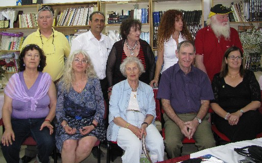 מפגש משוררים וסופרים עם תלמידים בבתי ספר באשקלון 28.5.2008
